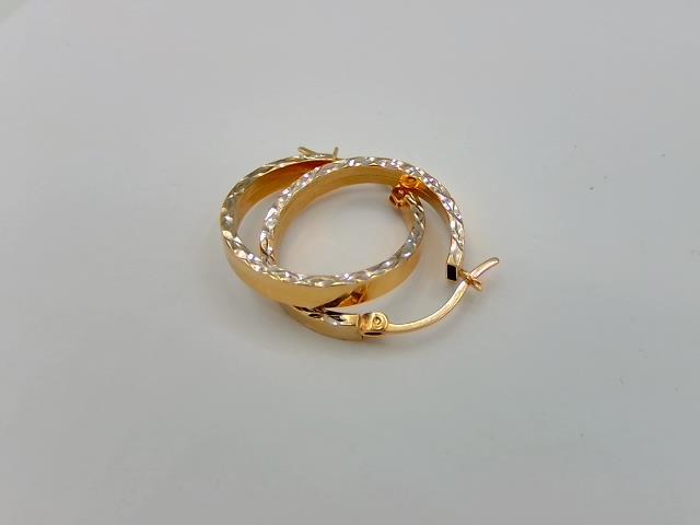 BOUCLES D OREILLES EN OR 10KT