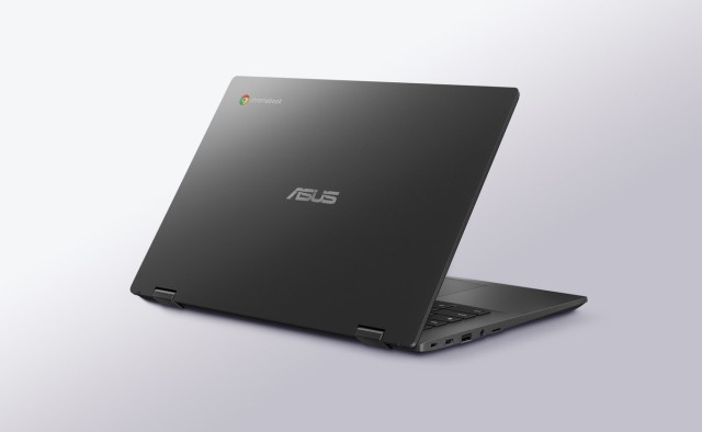 Chromebook dans etui fil souris