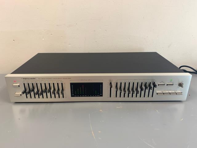 Realistic ten band stereo equalizer