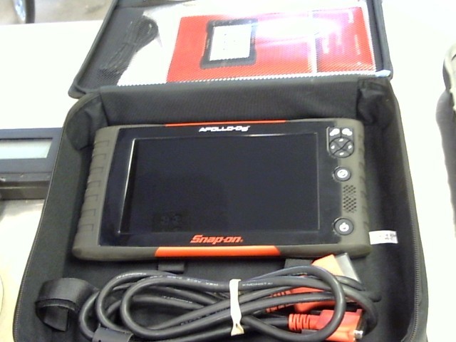 Scan tool apollo d9 snap-on dans case