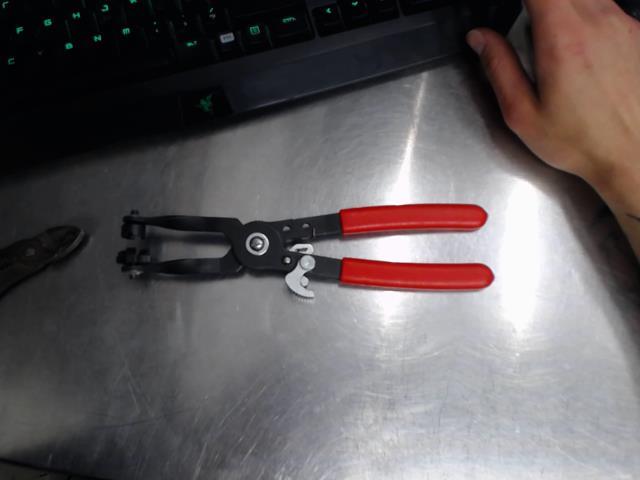 Universal hose clamp