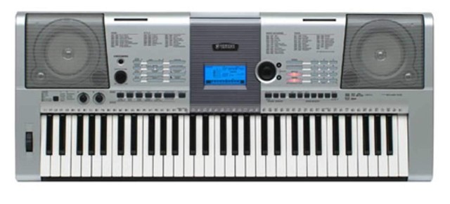 Yamaha piano electronique fonc avec batt