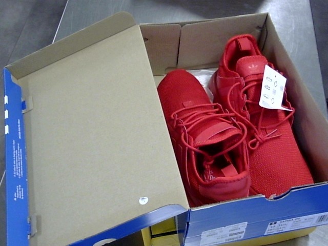 Soulier rouge size 10 in box bleu