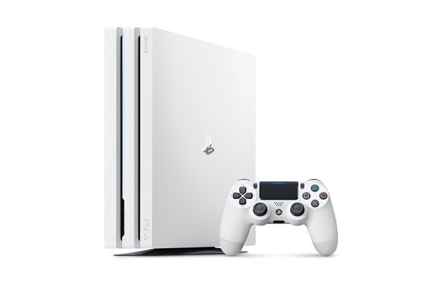 Console ps4 pro blanc user