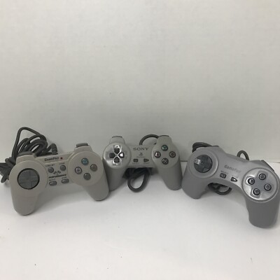 3 manettes ps1