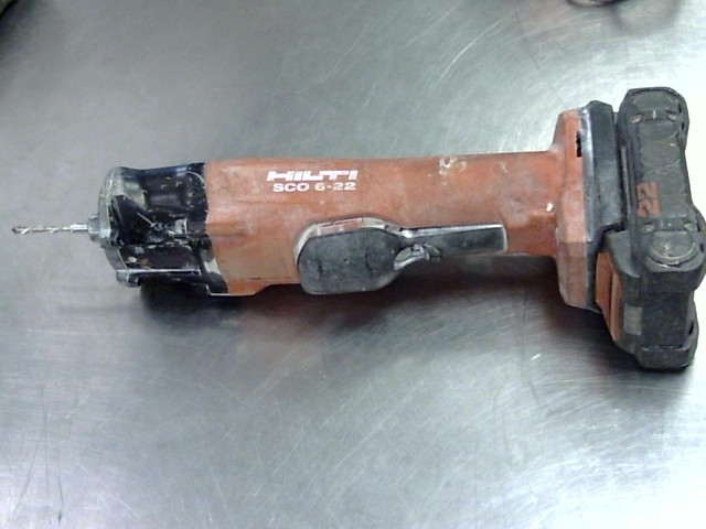 Cut out tool hilti avec batt