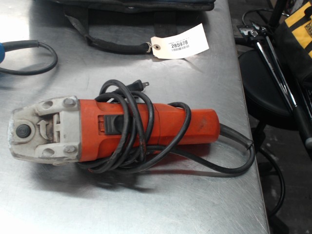 Grinder a fil black n decker