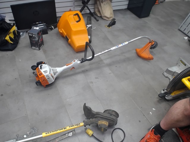 Weed eater