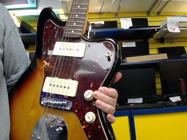 Guitar fender avec case jazzmaster