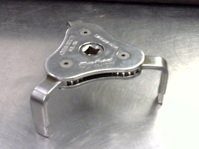 Two way oil filter wrench