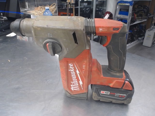 Rotary hammer milwaukee + batt 5ah