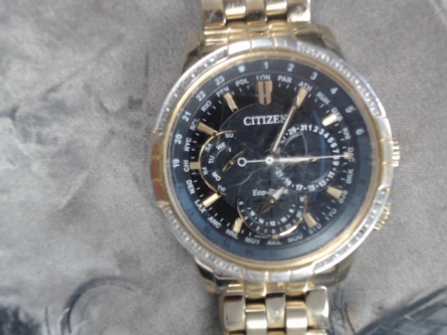 Montre citizen couleur or