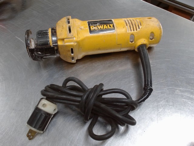 Cut-out tool dewalt
