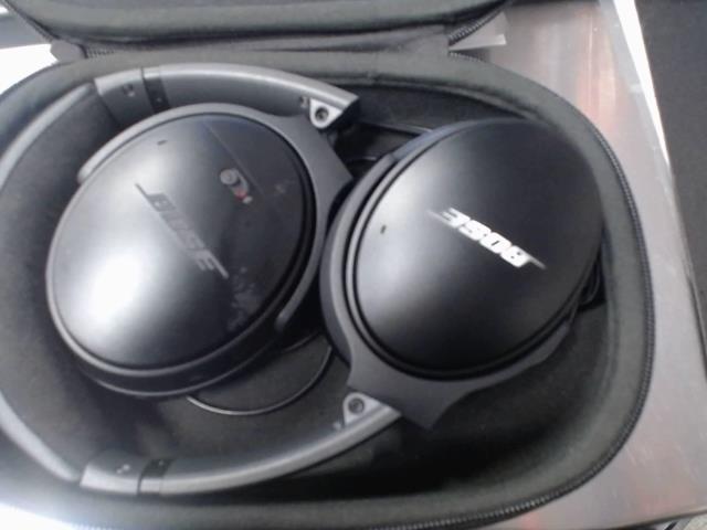 Qc 35 bose headphone in case