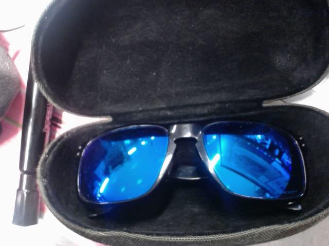 Lunettes oakley holbrook sport
