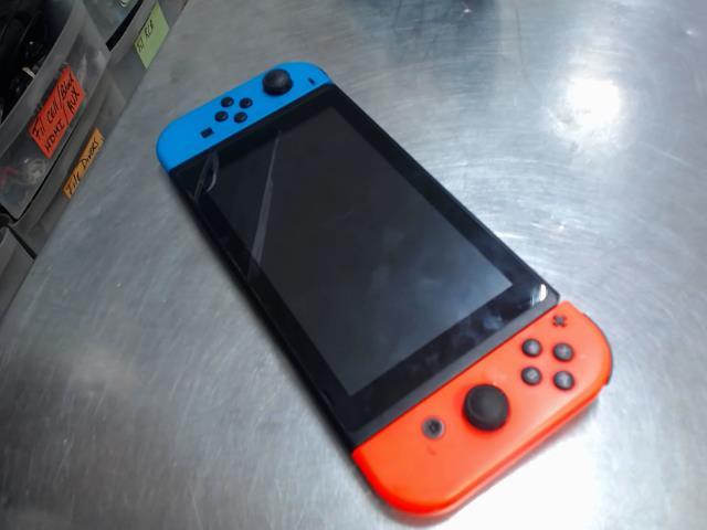 Nintendo switch + acc + dock no chrg