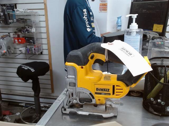 Cordless variable speed jig saw