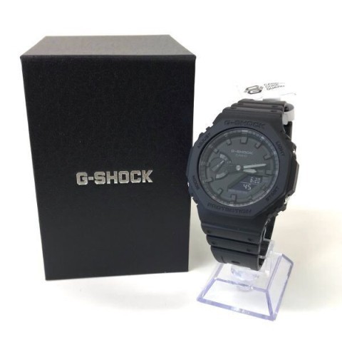 Montre gshock noire dans boite