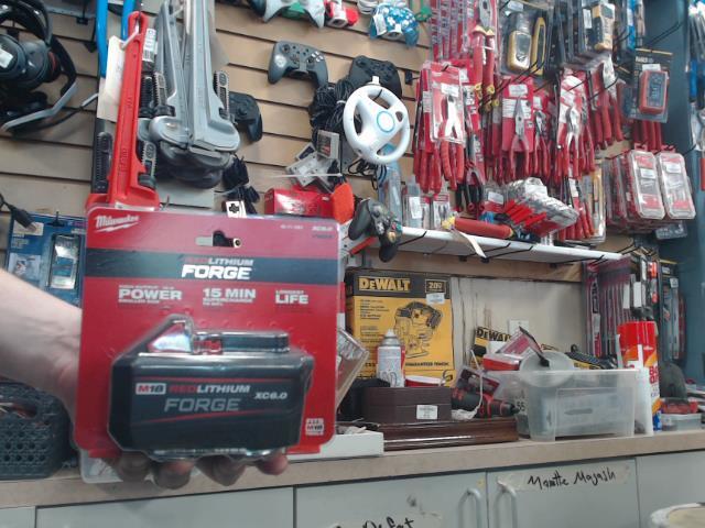 Batt 6ah m18 forge