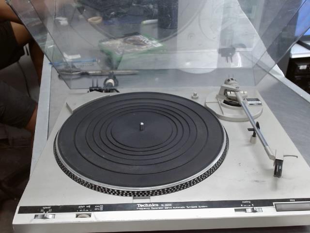 Turntable system audio