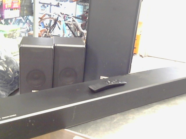 Barre de son avec subwoofer + 2 speakers