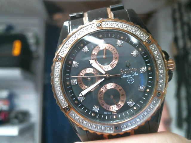 Montre bulova fonctionnelle