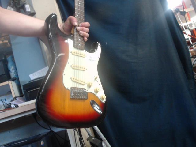 Guit sunburst ds case