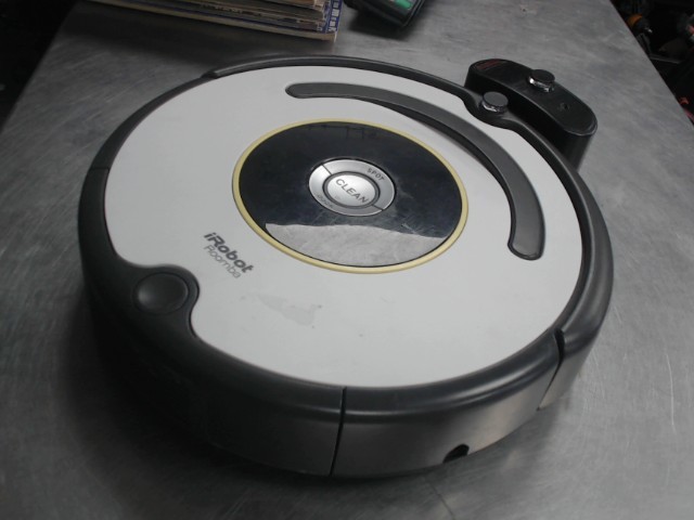 Roomba noir avec chargeur