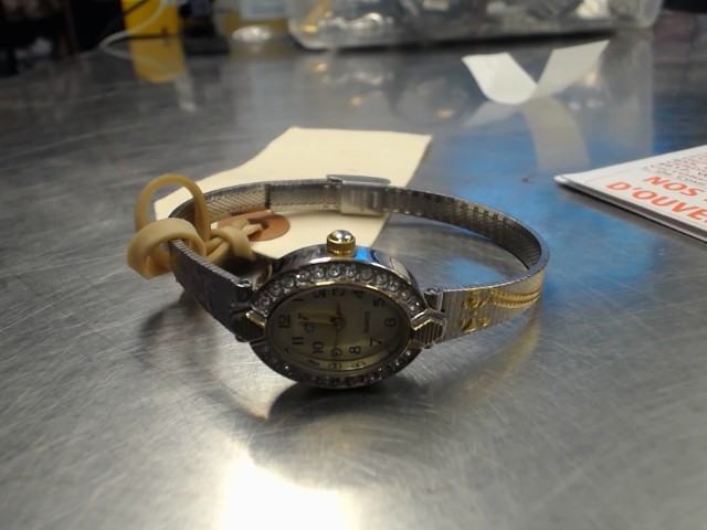 Montre pour femme quartz japan