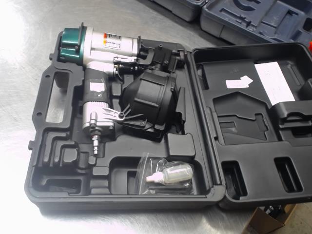 Coil roofing nailer