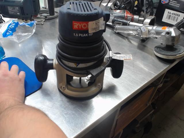 Bosch router