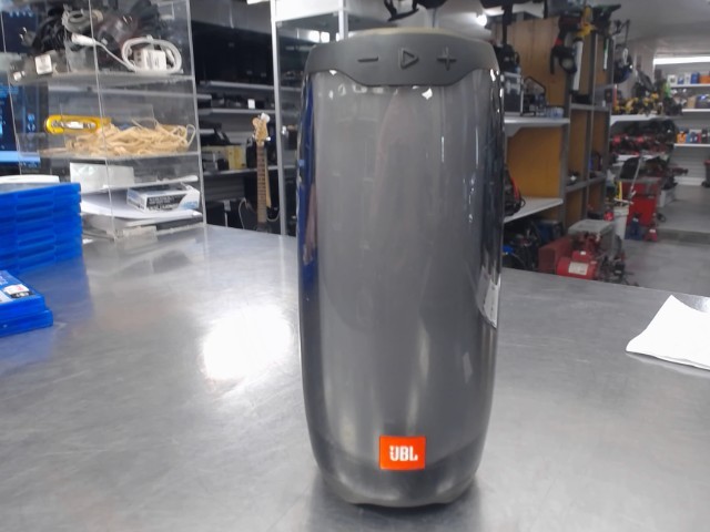 Speaker bluetooth