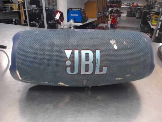 Speaker jbl charge 5