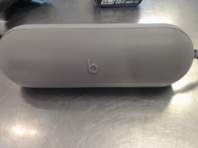 Beats pill edition speaker bluetooth