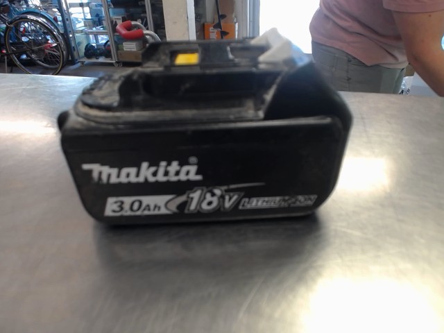 Batterie makita 3.0ah