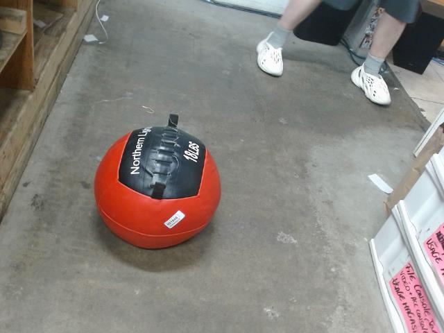 Grosse boule rouge de training