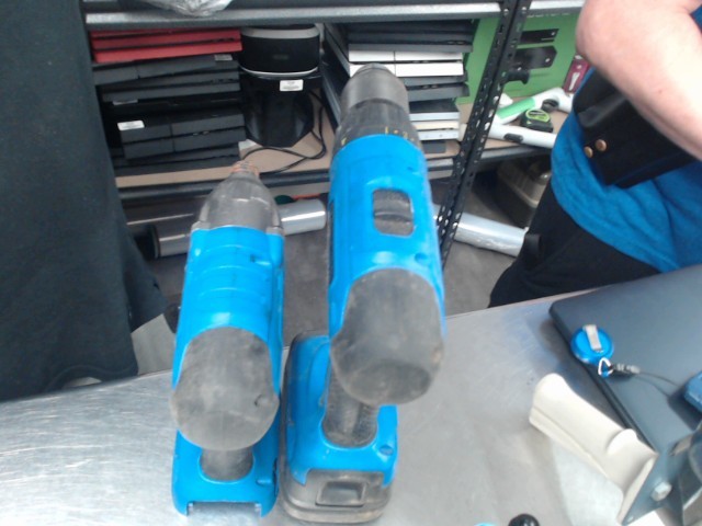Lots de 2 drill plus 1 batt