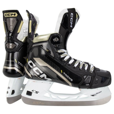 Ccm super tack as3 size 8.5