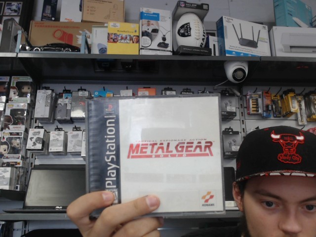 Jeu de metal gear solid sur ps1