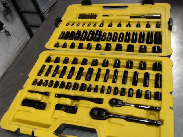 Kit de ratchet 122 morceaux ds case