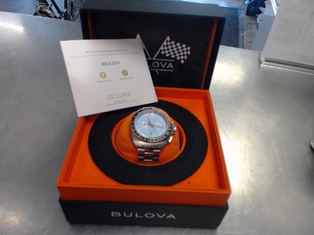 Montre bulova racer chrono en boite
