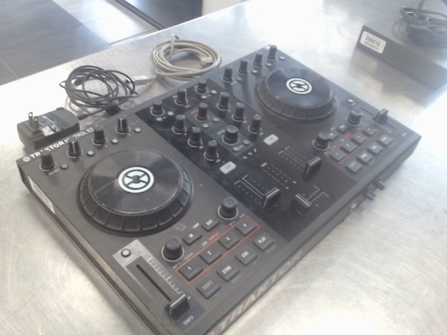 Traktor dj mk2 + acc