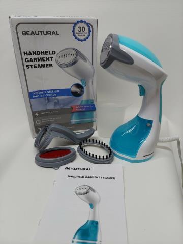 Handheld garnment steamer new in box