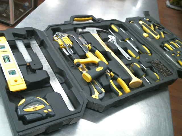 Kit moutil dans case workpro 82pcs
