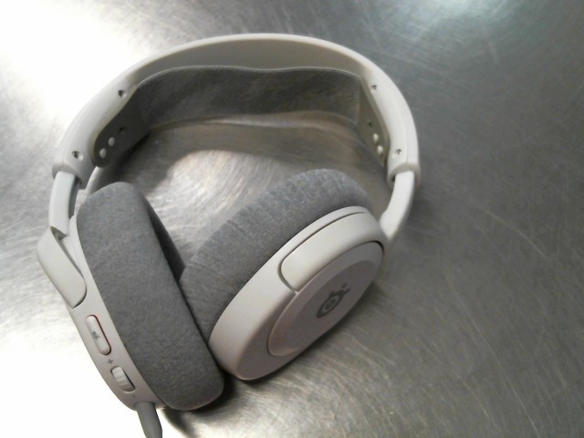 couteur de gaming arctis nova 1