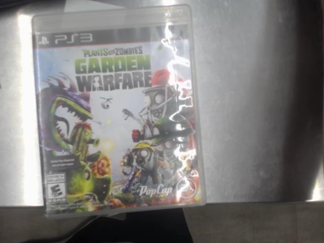 Jeu ps3 plants vs zombies garden warfare