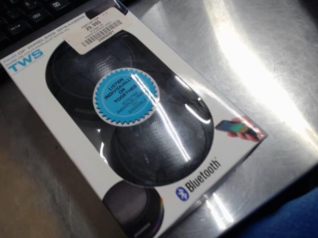 Speaker bluetooth double