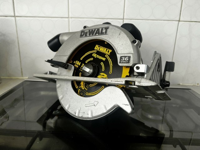 Sciee dewalt