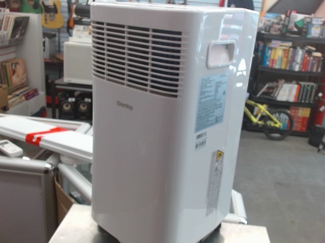 Air climatis danby 9.000 btu
