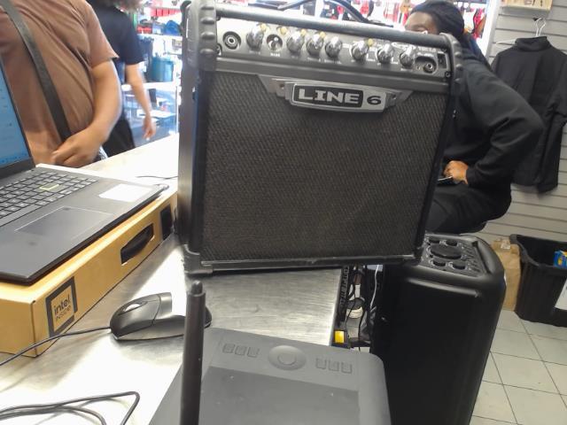 Ampli line 6 bouton en moin